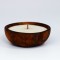 Bougie dans support en bois