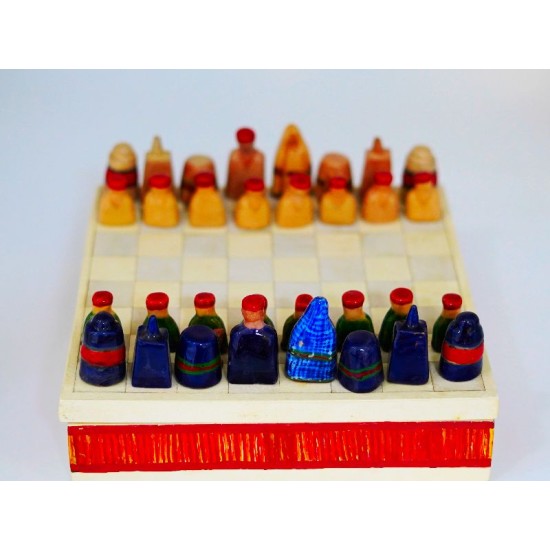 Jeu d’échecs en poterie artisanale