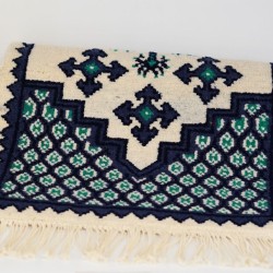 Tapis traditionnels artisanaux