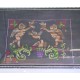 Tableau décoratif broderie dorée sur tissu noir